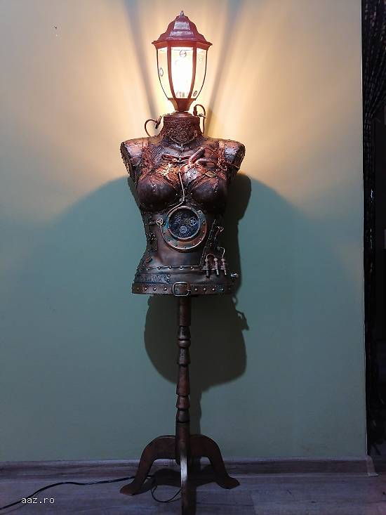 Lampa manechin steampunk/gothic/retro/vintage