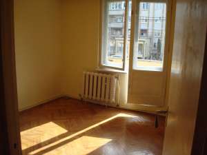 TRANSILVANIEI INCHIRIEZ APARTAMENT 4 CAMARE NEMOBILAT