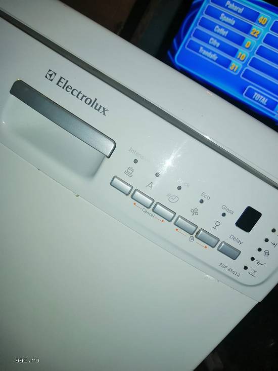 Mașină de spălat vase Electrolux