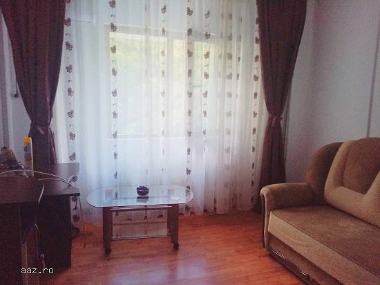 Închiriez garsoniera în zona Pajura