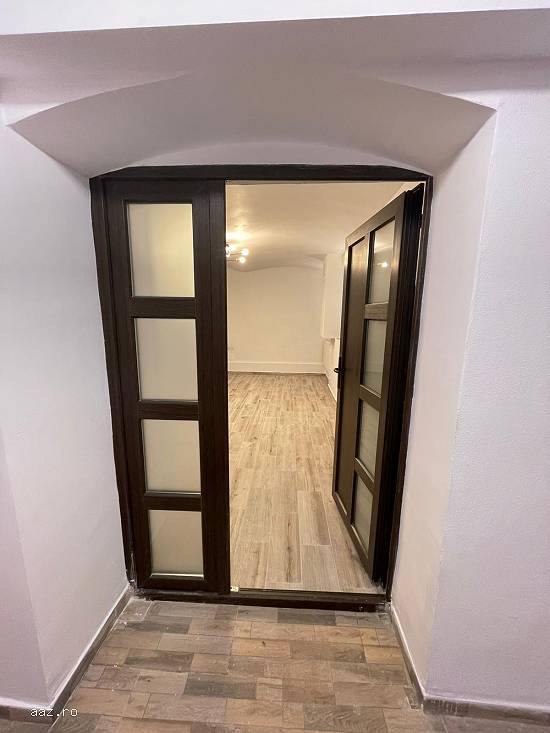 Inchiriez apartament 3 camere ultracentral
