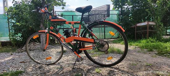 Bicicleta cu motor de 80cc