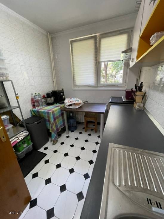 Apartament 3 camere,   74mp,   Titan,   Bucuresti,   110000 euro