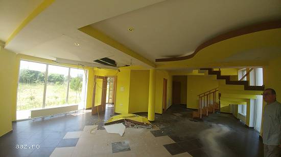 Proprietate imobiliara - teren si constructii - Brasov -