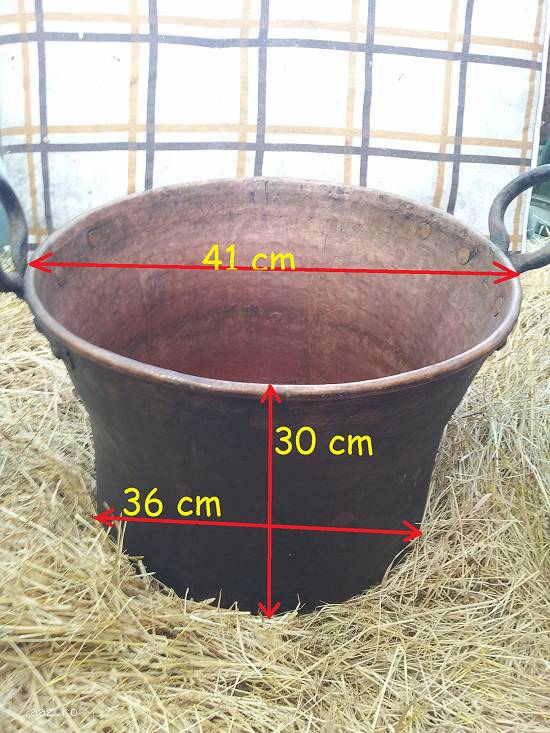 Caldare (ceaun) vechi de cupru 35 litri