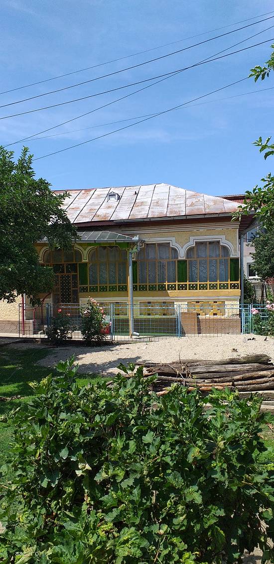 Vând casa jud.Valcea,    comuna Ionești,    sat Fiscalia