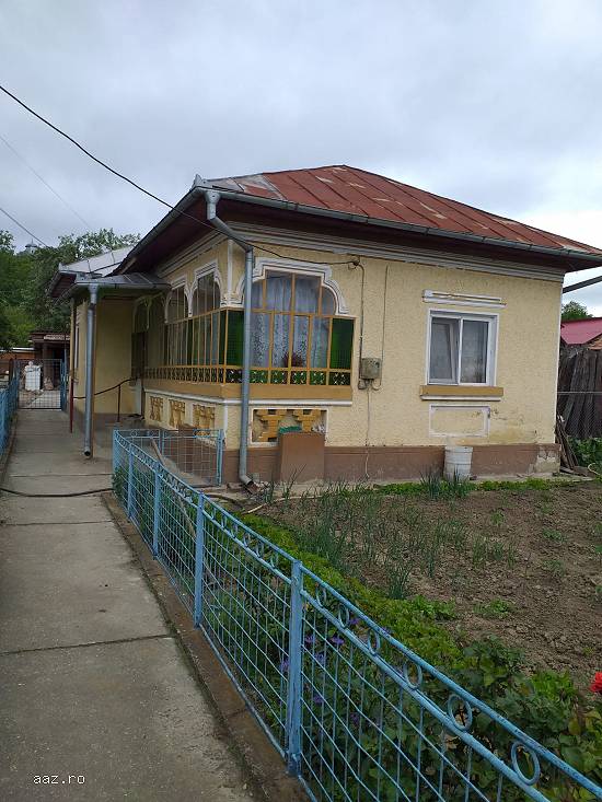Vând casa jud.Valcea,    comuna Ionești,    sat Fiscalia