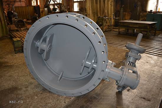 Double-eccentric butterfly valve 32нж910р Dn 1000 Pn 10