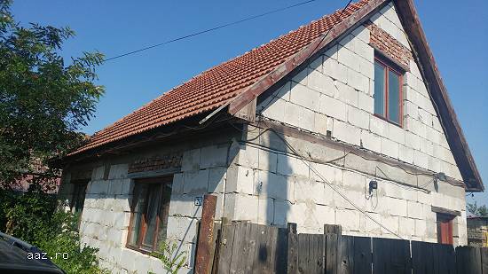 Proprietate imobiliara formata din teren si constructii - Diosig,    Bihor