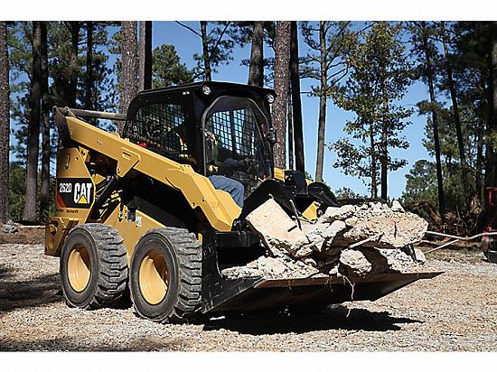 Inchiriez skid/bobcat