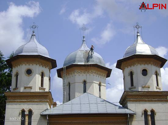 Reparatii pentru biserici cu alpinisti utilitari Cluj-Napoca