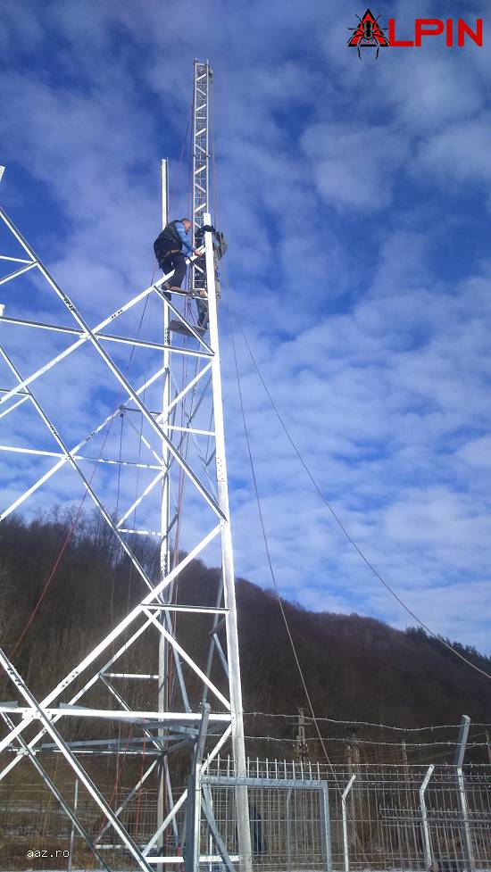 Montaj si intretinere antene GSM cu alpinisti