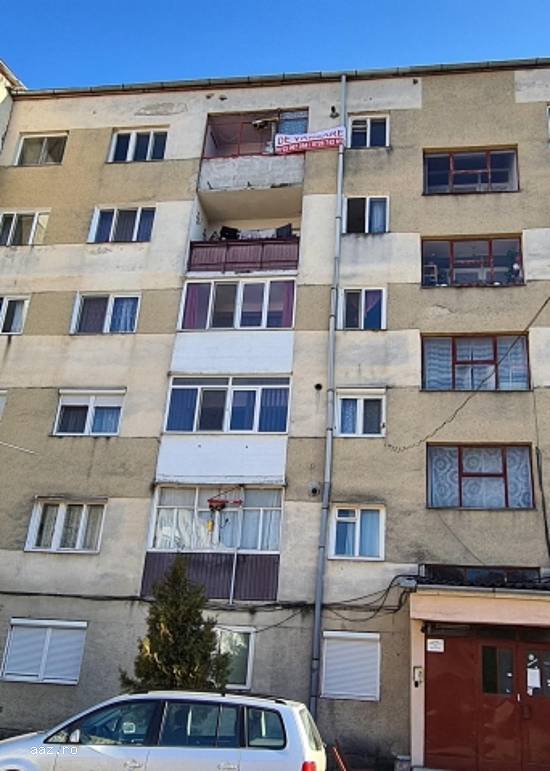 Apartament 4 camere,   112mp,   Lipova,   Arad,   32000 euro