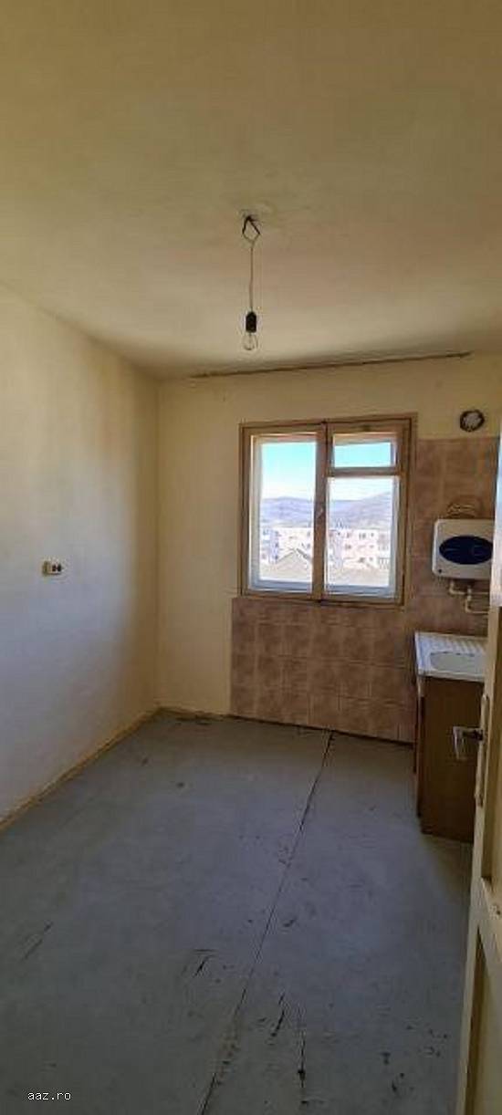 Apartament 4 camere,   112mp,   Lipova,   Arad,   32000 euro