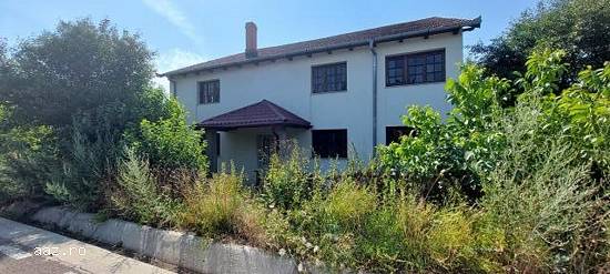 Vila 300mp,   teren 1000mp,   Patarlagele,   Buzau,   90000 euro