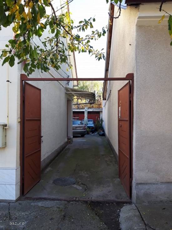 Casa,   322mp,   teren 694mp,   UTA,   Arad,   300000 euro