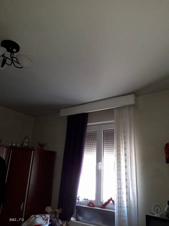 Casa,   322mp,   teren 694mp,   UTA,   Arad,   300000 euro