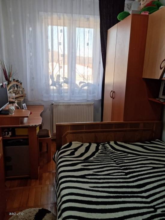 Apartament 3 camere,   62mp,   Motru,   Gorj,   36000 euro
