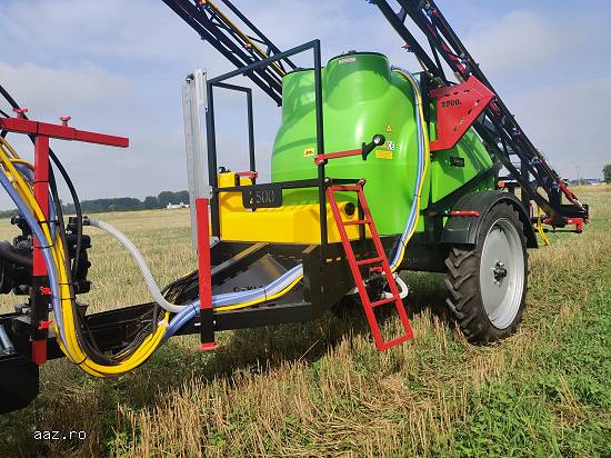Promotie! Instalatie de erbicidat tractata 2500l