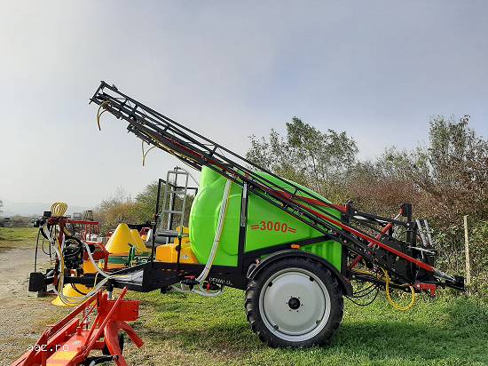 Promotie! Instalatie de erbicidat tractata 3000l