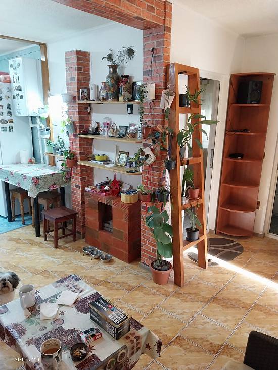 Vând casă urgent