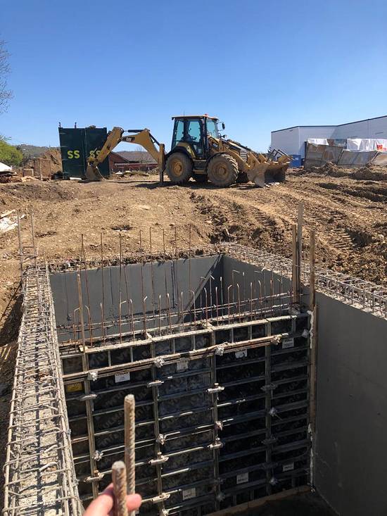 Inchiriem macara/le si utilaje pentru constructii