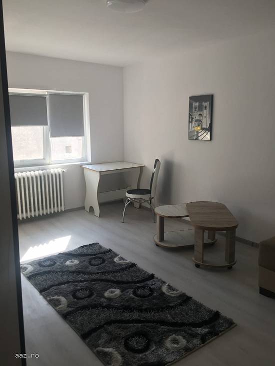 Vand apartament 3 camere Confectii