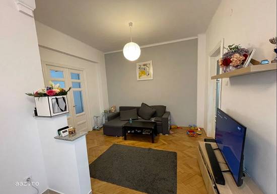 Apartament 3 camere Cotroceni 100 mp etaj1/4 decomandat 2 bai garaj 179.000 euro