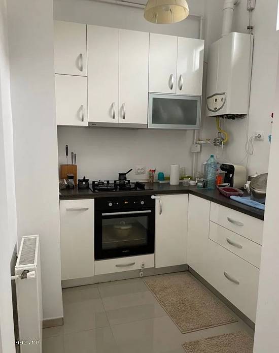 Apartament 3 camere Cotroceni 100 mp etaj1/4 decomandat 2 bai garaj 179.000 euro