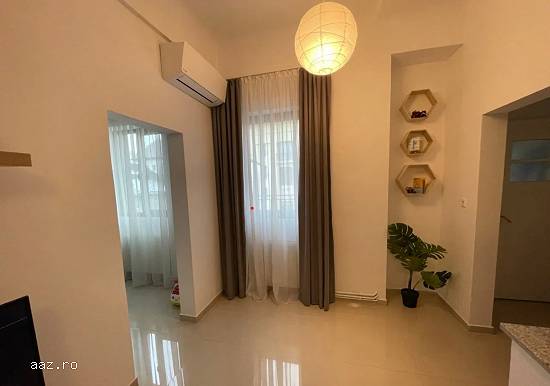 Apartament 3 camere Cotroceni 100 mp etaj1/4 decomandat 2 bai garaj 179.000 euro