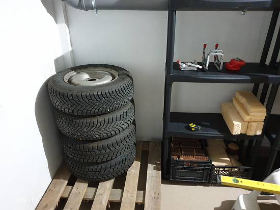 Vand 4 x jante tabla + 4 x anvelope iarna 175 / 70 R 13 second hand - Cielo / Opel
