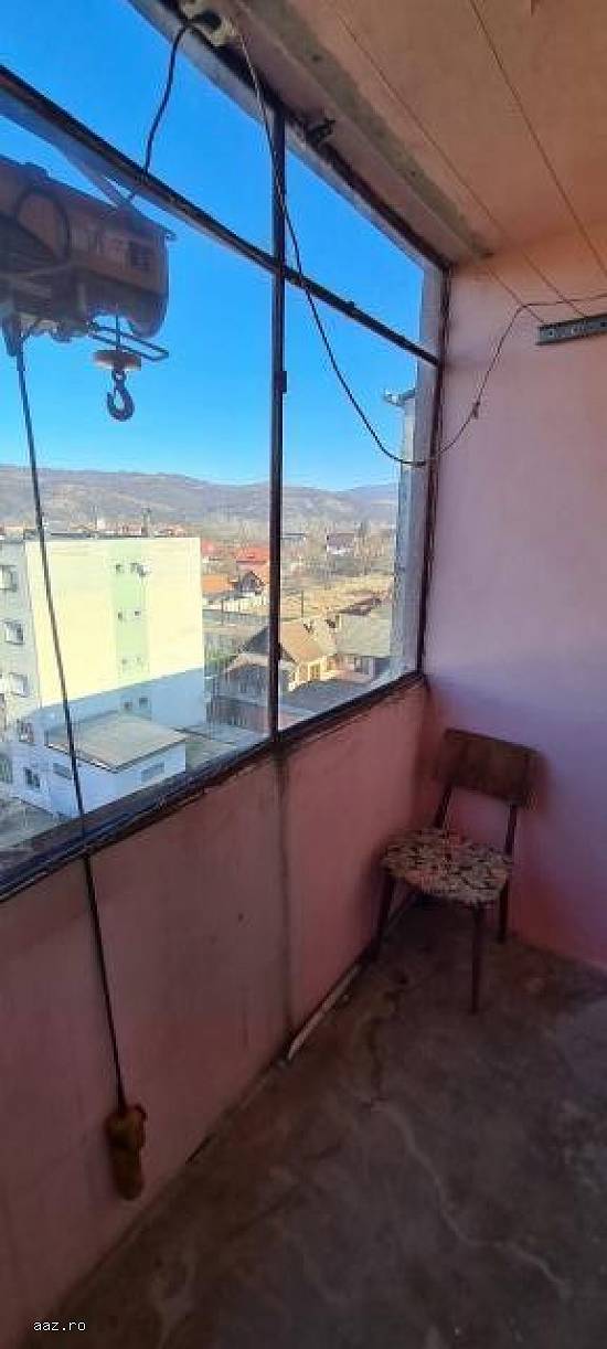 Apartament 4 camere Lipova,  Aurel Vlaicu 112mp,  32.000 euro