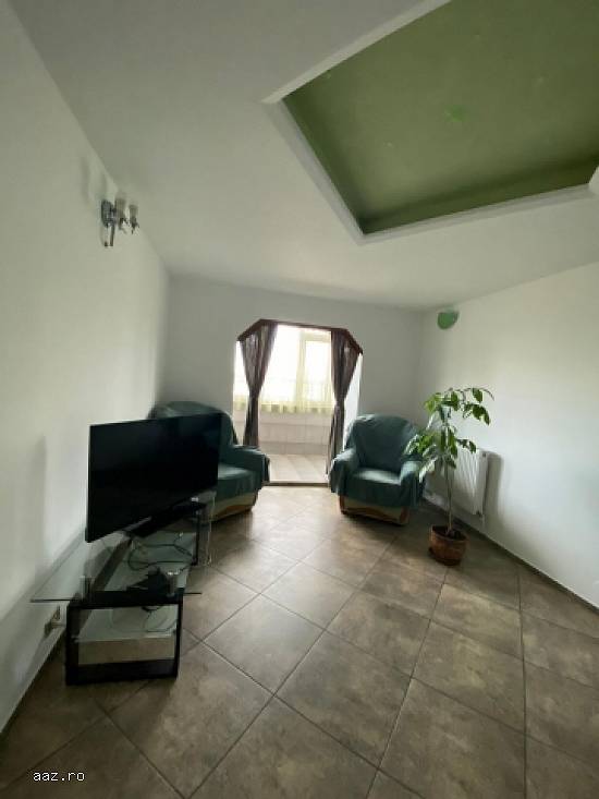 Apartament 3 camere decomandate Slatina,  Central,  Tineretului,  etaj 4/4,  1984,  63 mp,  renovat,