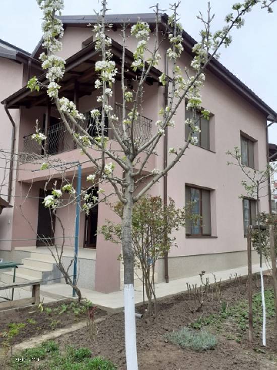 Vand vila P+2+M Chiajna Tineretului,   constructie 450mp,   295.000 euro