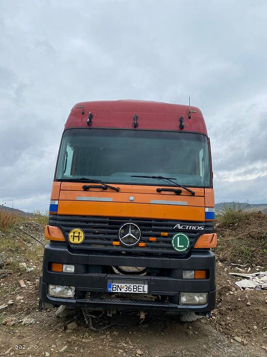 Cap Tractor Mercedes-Benz