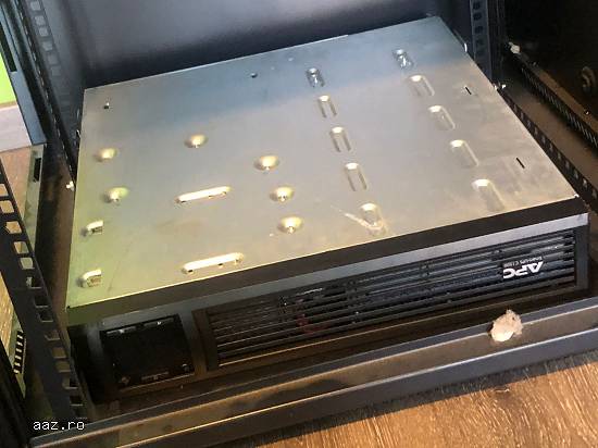 SERVER + UPS APC