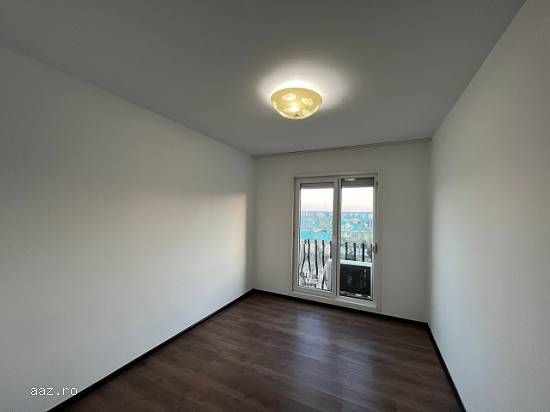 Apartament 3 camere Cosmopolis,   decomandat,   67mp,   103.000 euro
