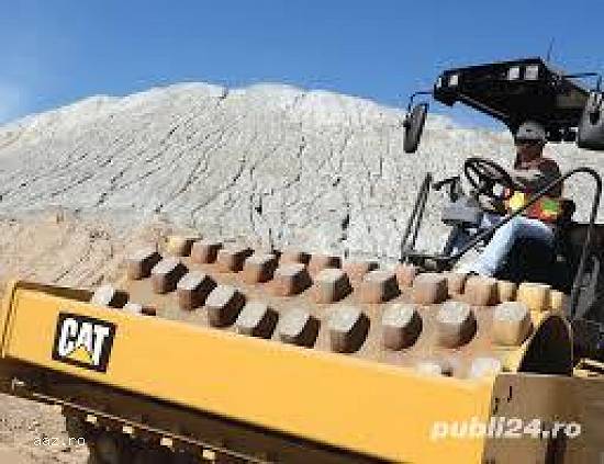 Inchiriem utilaje si oferim servicii excavatii diverse