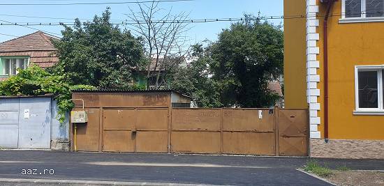 Proprietar vand 711 m2 In Timisoara si casa + garaj fara valoare