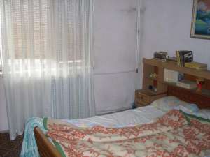 Vand apartament  decomandat in Navodari