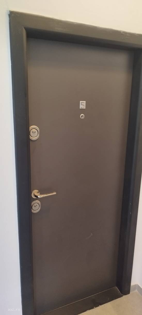 Oferim servicii tamplarie