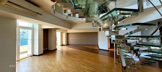 Penthouse 403mp Unirii,   5 camere,   3 bai,   4 balcoane,   etajele 6+7,   630.000 euro
