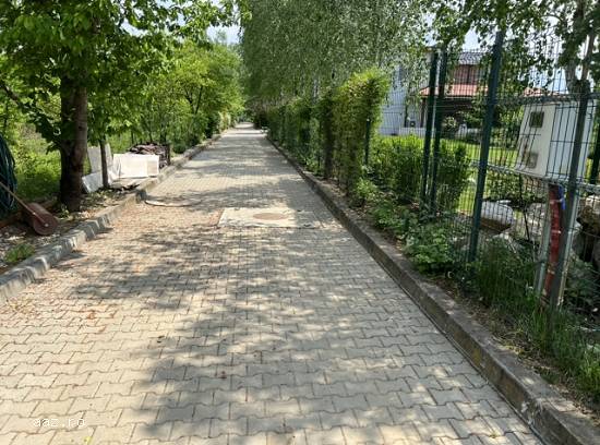 Vand teren 750mp Padurea Baneasa sector 1,   Muntele Gaina 121C,   deschidere 18m,   360 euro/mp