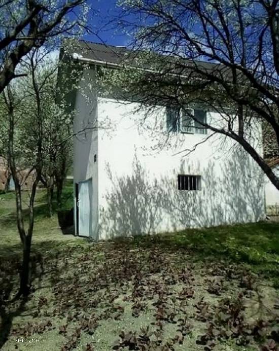 Casa Seini Maramures,   2 camere,   teren 3.600 mp,   42.000 euro