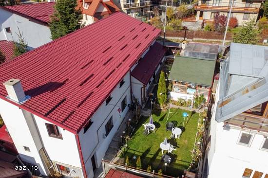 Inchiriez Pensiunea Royce Azuga cu camere spatioase 90RON/zi