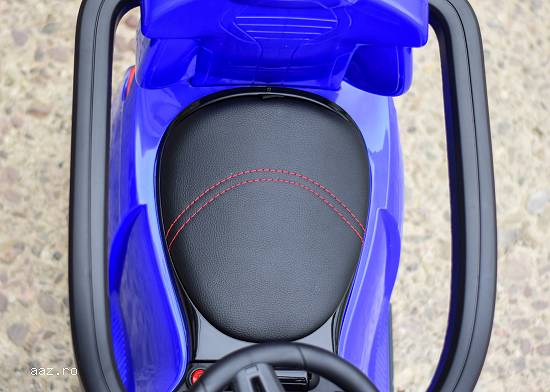 PROMO Masinuta cu maner,    2 in 1,    pentru copii,    BMW M5,    PREMIUM