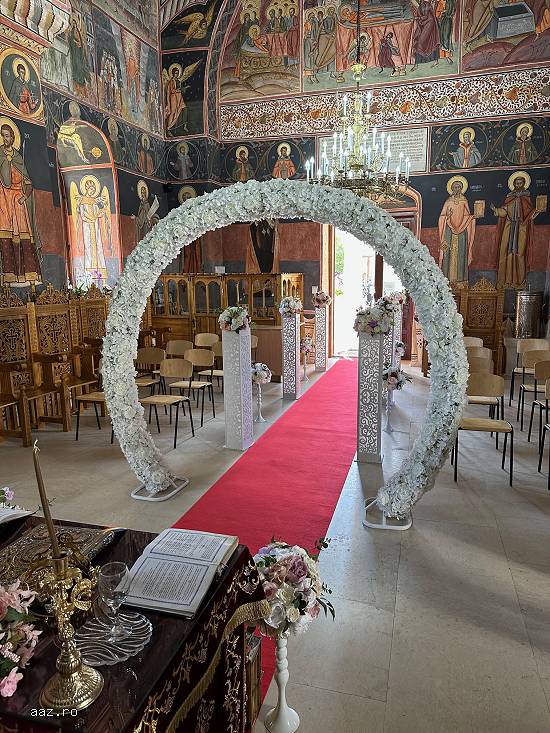 Inchiriere decor floral pentru evenimente
