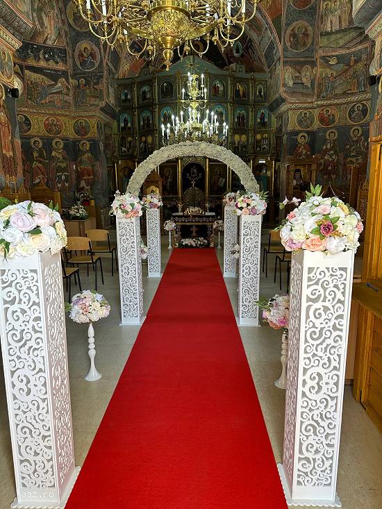 Inchiriere decor floral pentru evenimente