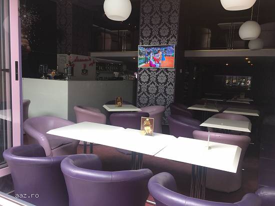 Dreams Cafe angajează!