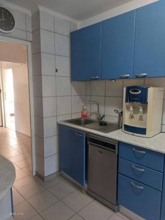 Apartament 4 camere semidecomandat Drumul Taberei,   Valea Ialomitei,   72mp,   120.000 euro